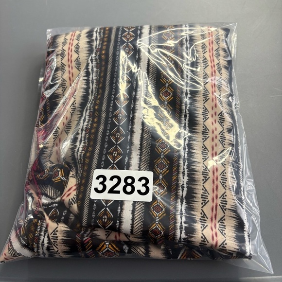 Catherines Button Down Top 3X - Picture 8 of 9